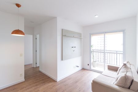 Sala de apartamento para alugar com 2 quartos, 60m² em Jardim das Belezas, Carapicuíba