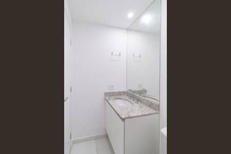 Apartamento para alugar com 60m², 2 quartos e 1 vaga Apartamento para alugar com 60m², 2 quartos e 1 vagaBanheiro