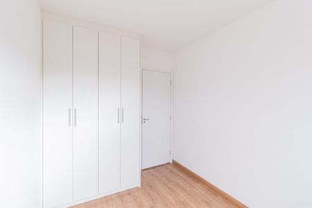 Quarto de apartamento para alugar com 2 quartos, 60m² em Jardim das Belezas, Carapicuíba