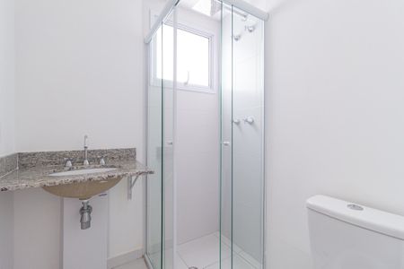 Apartamento para alugar com 60m², 2 quartos e 1 vaga Apartamento para alugar com 60m², 2 quartos e 1 vagaBanheiro da suíte