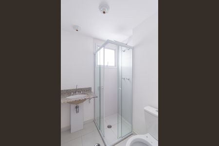 Apartamento para alugar com 60m², 2 quartos e 1 vaga Apartamento para alugar com 60m², 2 quartos e 1 vagaBanheiro da suíte