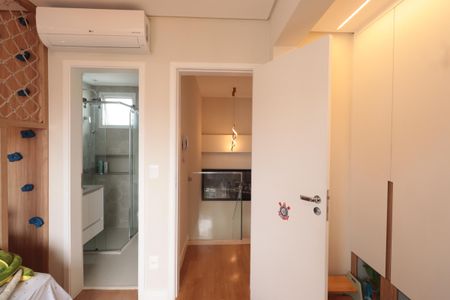 Apartamento à venda com 220m², 2 quartos e 4 vagasQuarto 2 - Suíte