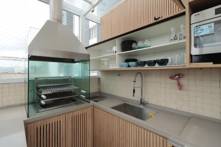 Apartamento à venda com 220m², 2 quartos e 4 vagasVaranda gourmet