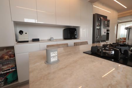 Apartamento à venda com 220m², 2 quartos e 4 vagasCozinha