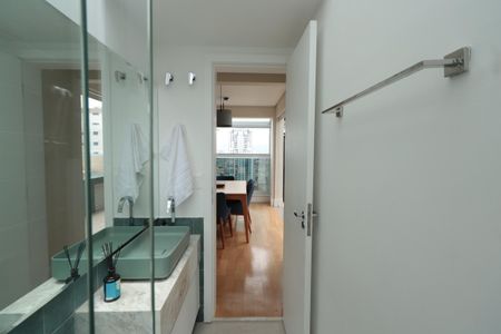 Apartamento para alugar com 220m², 2 quartos e 4 vagasLavabo