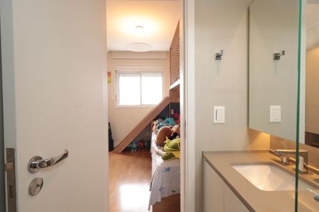 Apartamento para alugar com 220m², 2 quartos e 4 vagasBanheiro da Suíte 2