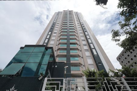 Apartamento à venda com 220m², 2 quartos e 4 vagasFachada