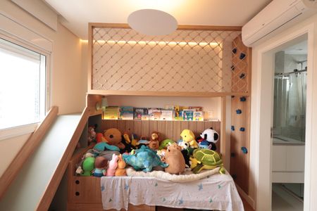 Apartamento à venda com 220m², 2 quartos e 4 vagasQuarto 2 - Suíte