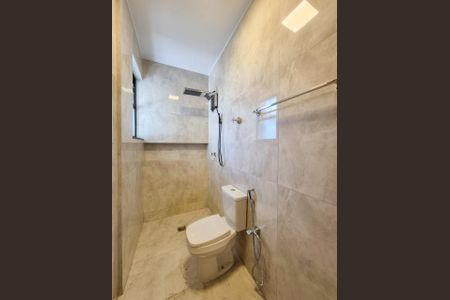 Apartamento para alugar com 101m², 2 quartos e 1 vaga Apartamento para alugar com 101m², 2 quartos e 1 vagaBanheiro da Suíte