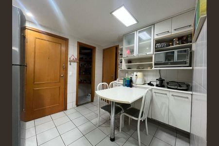 Apartamento à venda com 3 quartos, 120m² em Icaraí, Niterói