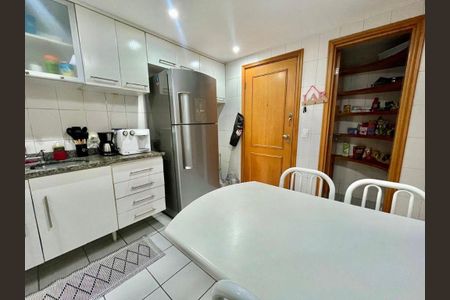 Apartamento à venda com 3 quartos, 120m² em Icaraí, Niterói