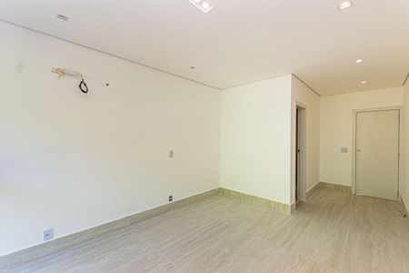 Casa à venda com 4 quartos, 750m² em Charitas, Niterói