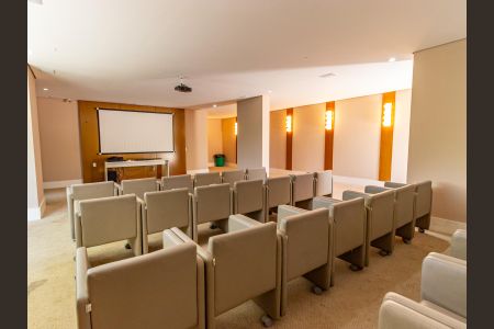 Apartamento à venda com 124m², 3 quartos e 2 vagas Apartamento à venda com 124m², 3 quartos e 2 vagasÁrea comum - Cinema