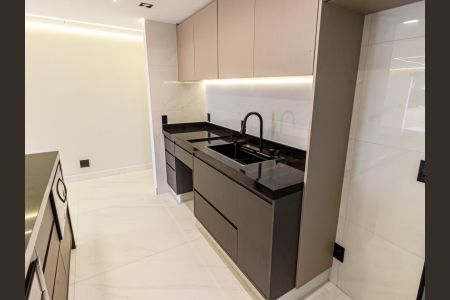 Apartamento à venda com 124m², 3 quartos e 2 vagas Apartamento à venda com 124m², 3 quartos e 2 vagasCozinha