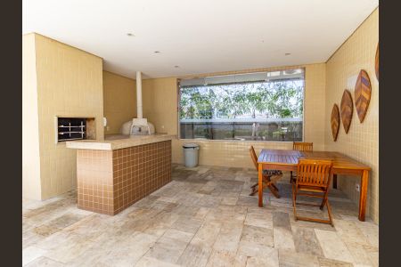 Apartamento à venda com 124m², 3 quartos e 2 vagas Apartamento à venda com 124m², 3 quartos e 2 vagasÁrea comum - Churrasqueira