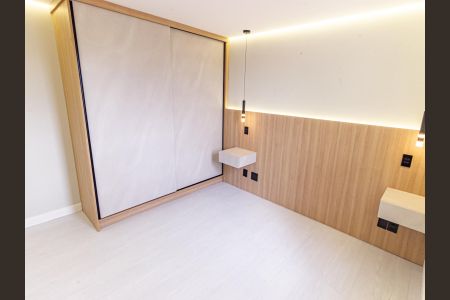 Apartamento à venda com 124m², 3 quartos e 2 vagas Apartamento à venda com 124m², 3 quartos e 2 vagasSuíte