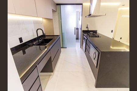 Apartamento à venda com 124m², 3 quartos e 2 vagas Apartamento à venda com 124m², 3 quartos e 2 vagasCozinha