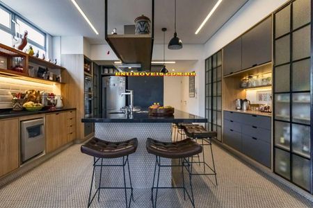 Apartamento à venda com 270m², 3 quartos e 2 vagas