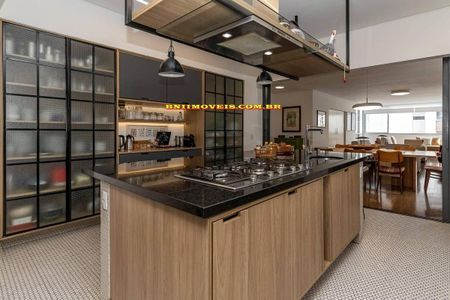 Apartamento à venda com 270m², 3 quartos e 2 vagas