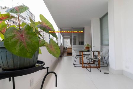 Apartamento à venda com 270m², 3 quartos e 2 vagas