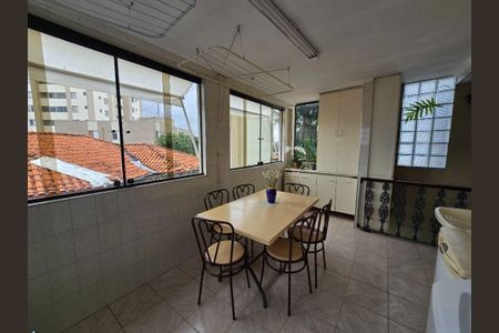 Casa à venda com 3 quartos, 178m² em Vila Nova Alba, São Paulo