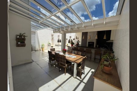 Casa à venda com 3 quartos, 209m² em CECAP, Jundiaí