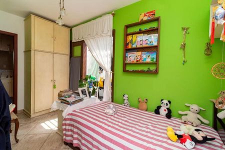 Casa à venda com 4 quartos, 398m² em Vila Ipojuca, São Paulo