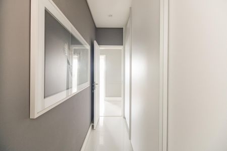 Apartamento à venda com 228m², 4 quartos e 4 vagasCorredor 