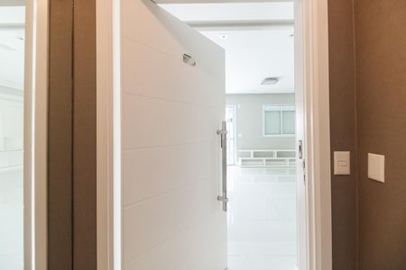 Apartamento à venda com 228m², 4 quartos e 4 vagasHall Privativo