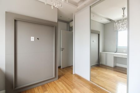 Apartamento à venda com 228m², 4 quartos e 4 vagasSuíte 3