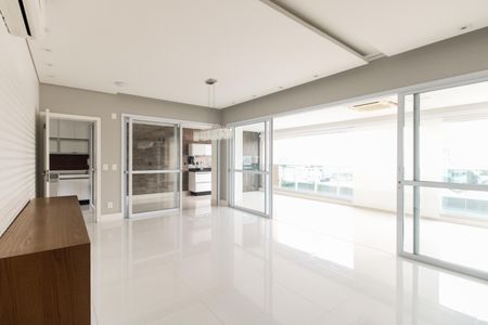 Apartamento à venda com 228m², 4 quartos e 4 vagasSala