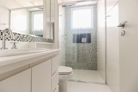 Apartamento à venda com 228m², 4 quartos e 4 vagasBanheiro Suíte 2