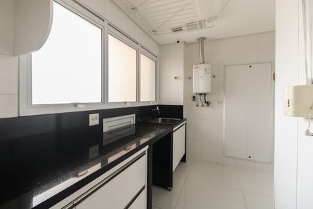 Apartamento à venda com 228m², 4 quartos e 4 vagasÁrea de Serviço