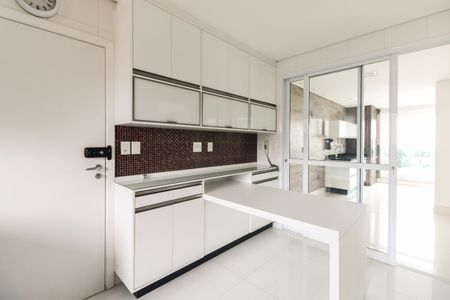 Apartamento à venda com 228m², 4 quartos e 4 vagasCozinha