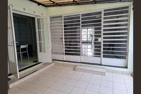 Casa à venda com 240m², 3 quartos e 3 vagas