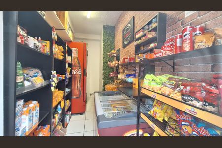 Apartamento para alugar com 42m², 2 quartos e sem vagaMini Mercado