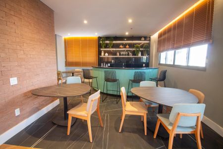 Studio para alugar com 30m², 1 quarto e sem vaga Studio para alugar com 30m², 1 quarto e sem vagaÁrea comum - Sky Bar