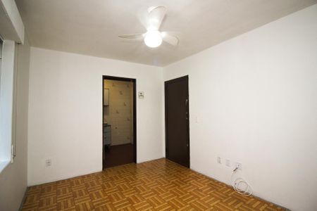 Sala de apartamento para alugar com 1 quarto, 42m² em Cristal, Porto Alegre