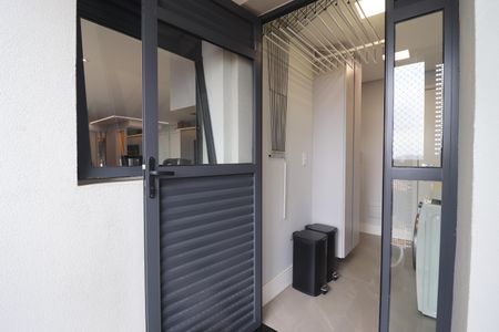 Apartamento à venda com 105m², 2 quartos e 2 vagasVaranda Área de Serviço