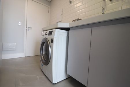 Apartamento à venda com 105m², 2 quartos e 2 vagasÁrea de Serviço