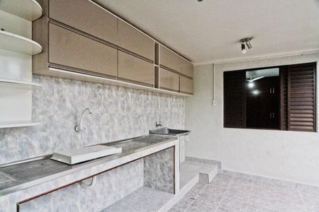 Casa para alugar com 80m², 2 quartos e sem vagaÁrea de Serviço