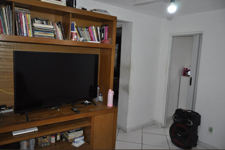 Apartamento à venda com 2 quartos, 38m² em Inhaúma, Rio de Janeiro