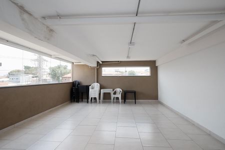 Casa de condomínio à venda com 54m², 2 quartos e 2 vagasÁrea comum - Salão de festas