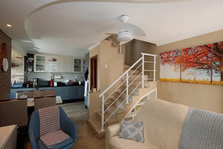 Casa de condomínio à venda com 54m², 2 quartos e 2 vagasSala 