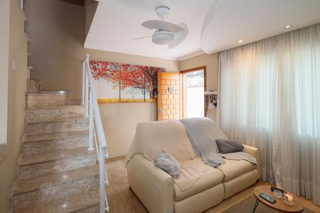 Sala  de casa de condomínio à venda com 2 quartos, 54m² em Vila Leonor, São Paulo