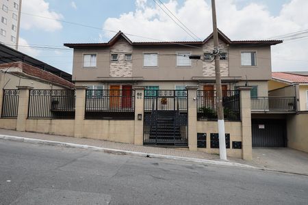 Casa de condomínio à venda com 54m², 2 quartos e 2 vagasFachada 