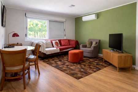 Sala  de apartamento para alugar com 2 quartos, 83m² em Rio Branco, Porto Alegre