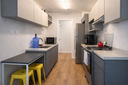 Cozinha  de apartamento para alugar com 2 quartos, 83m² em Rio Branco, Porto Alegre