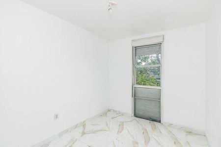 Sala  de apartamento à venda com 2 quartos, 58m² em Humaitá, Porto Alegre