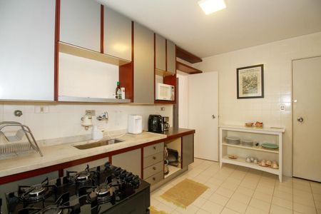 Apartamento para alugar com 110m², 3 quartos e 2 vagasCozinha